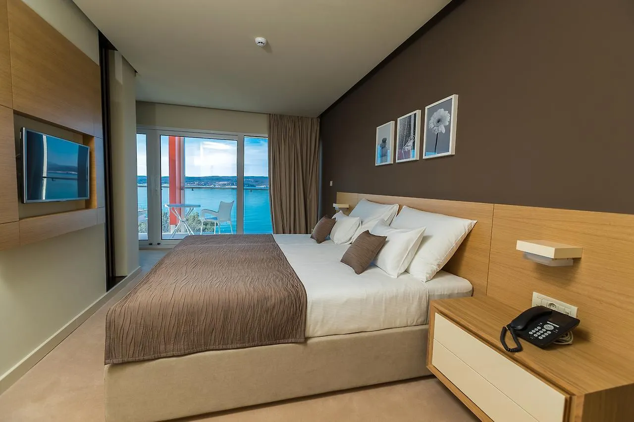 Hotel Crikvenica 4*,